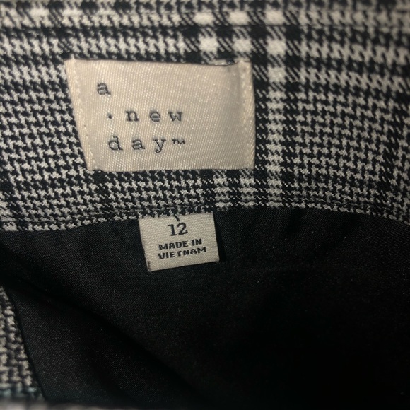 A New Day Plaid Miniskirt (12) - Picture 3 of 3